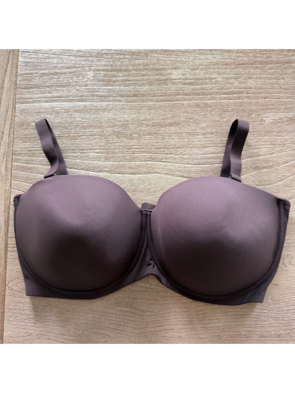 NWT SKIMS FITS EVERYBODY STRAPLESS BRA ESPRESSO - 42H